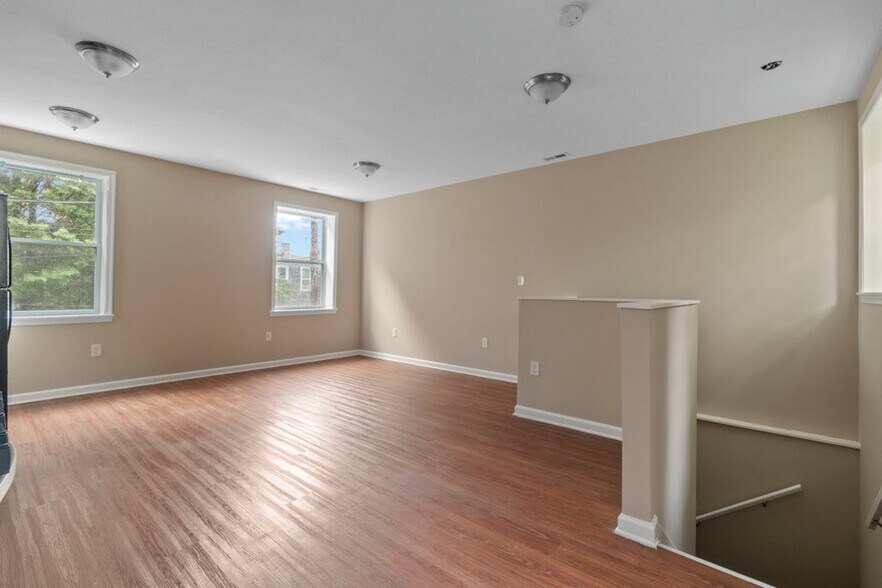 More Photos Of 601 Whitelock St, Baltimore Apartments For Sale