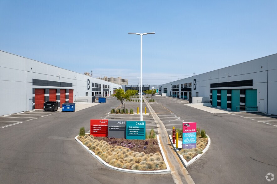 More Photos Of 2445-2460 E 12th St, Los Angeles Unknown For Lease