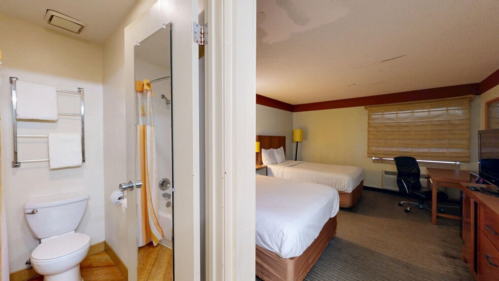 More Photos Of 2919 Warm Springs Rd, Columbus Hotel For Sale