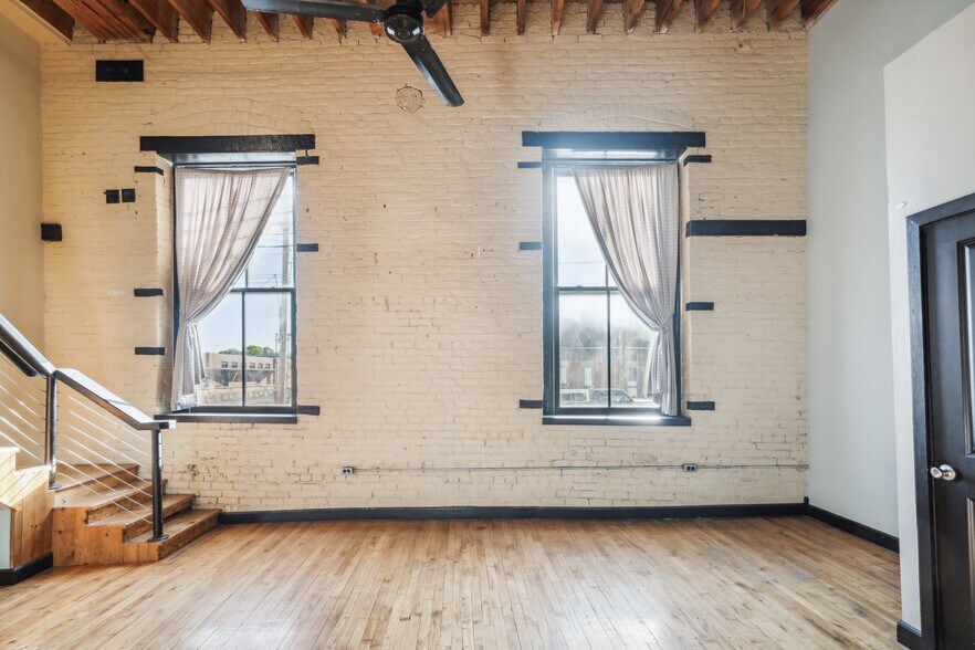 More Photos Of 331 E Water St, Springfield Apartments For Sale