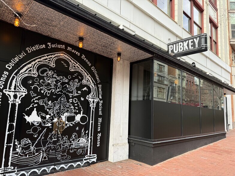 More Photos Of 406-410 7th St NW, Washington Office For Lease