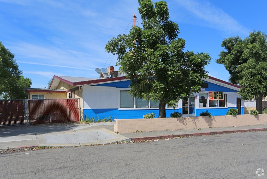 More Photos Of 32681 Mission Blvd, Hayward Restaurant For Sale