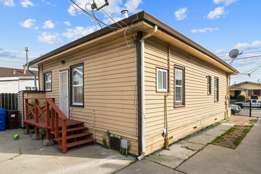 More Photos Of 1519 48th Ave, Oakland Multifamily For Sale