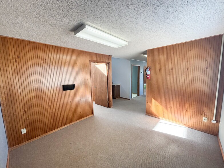 More Photos Of 1340 W Battlefield St, Springfield Office For Lease