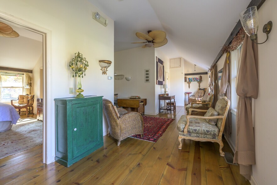 More Photos Of 518 Main St, Great Barrington Hospitality For Sale