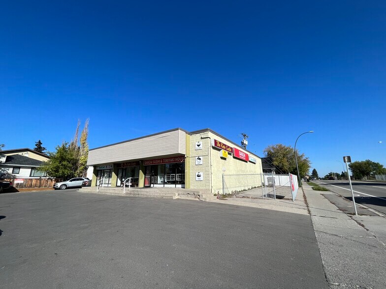 More Photos Of 1104 20th Ave NW, Calgary Storefront For Lease