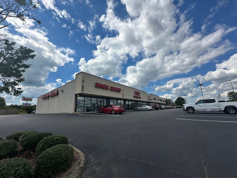 Primary Photo Of 631 Willow Ln, Greenville Storefront Retail Office For Lease