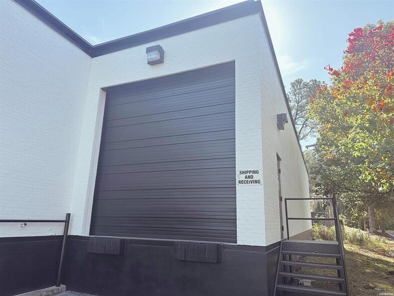 More Photos Of 8023 Interstate 30, Little Rock Light Manufacturing For Lease