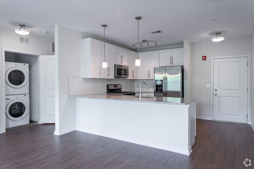 More Photos Of 34 Oakwood Ave, Norwalk Apartments For Lease