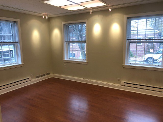 More Photos Of 72 Park St, New Canaan Office For Lease