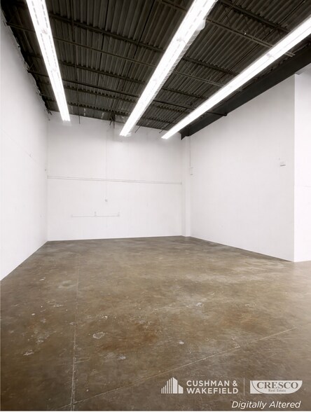 More Photos Of 31500 Bainbridge Rd, Solon Office For Sale