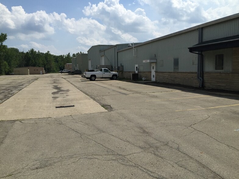 More Photos Of 1735 W 53rd St, Anderson Manufacturing For Sale