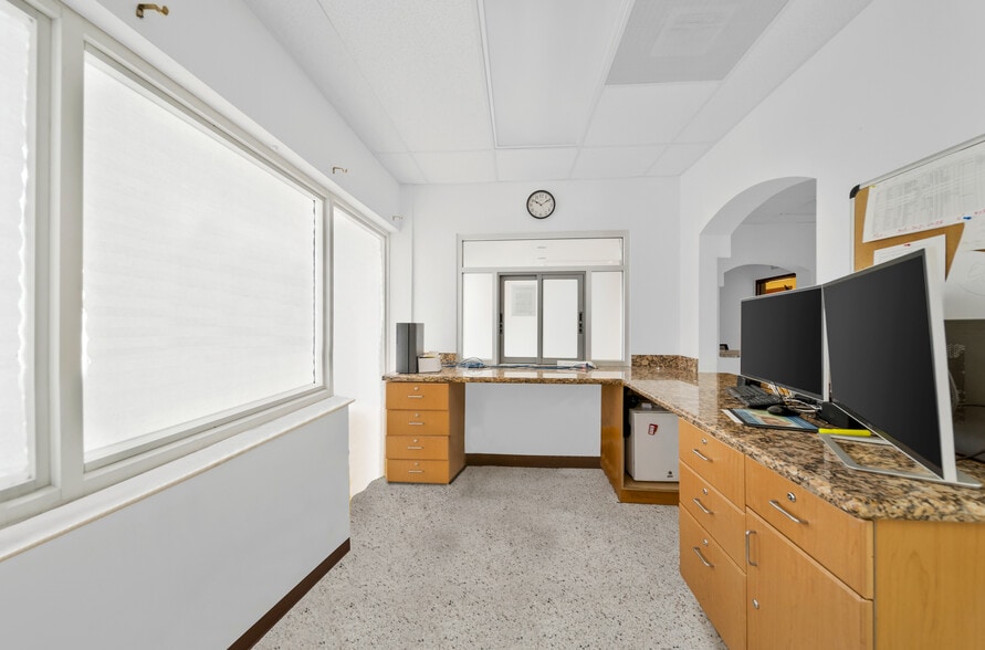 More Photos Of 3401 NW 7th St, Miami Medical For Lease
