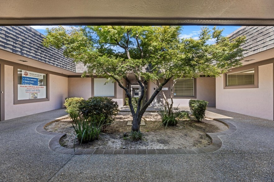 More Photos Of 3637 Mission Ave, Carmichael Unknown For Lease