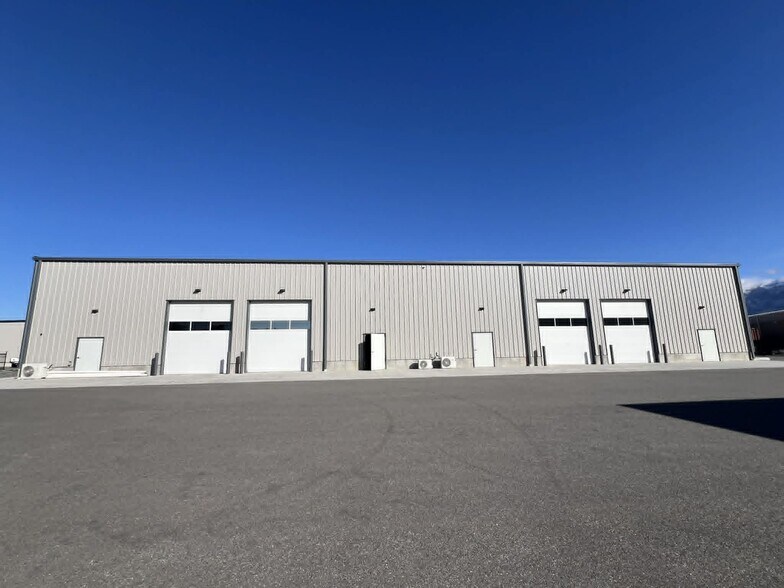 More Photos Of 640 N 2075 W, Marriott Slaterville Industrial For Lease