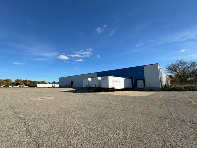 More Photos Of 4147 Keller Rd, Holt Distribution For Sale