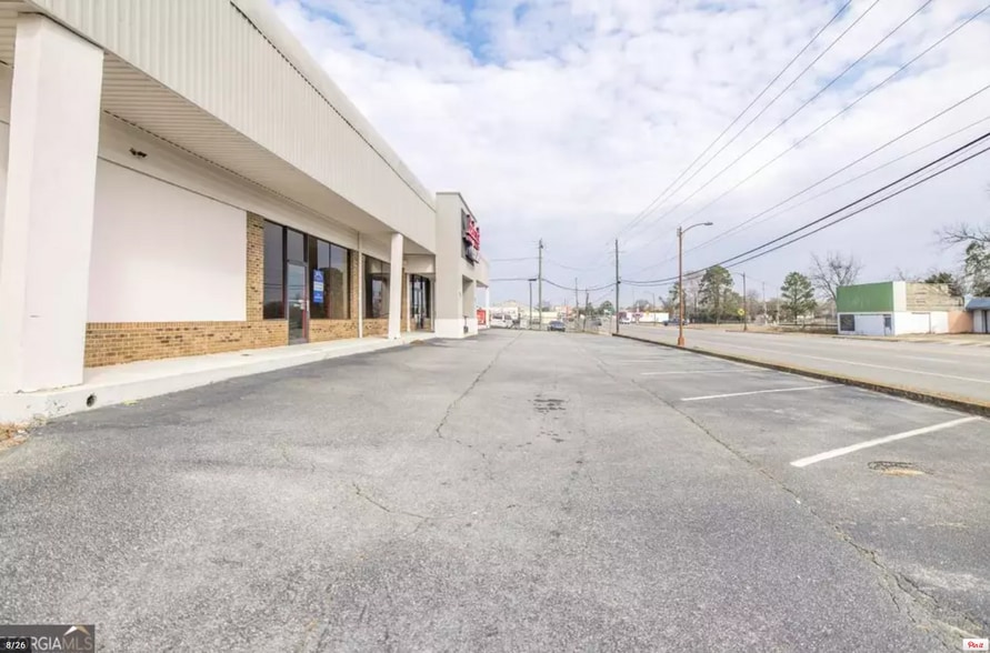 More Photos Of 910 S 7th St, Cordele Freestanding For Sale