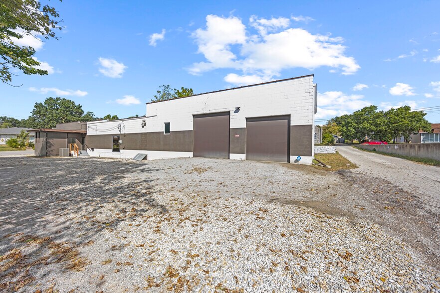 More Photos Of 518 Jefferson St, Fulton Flex For Lease