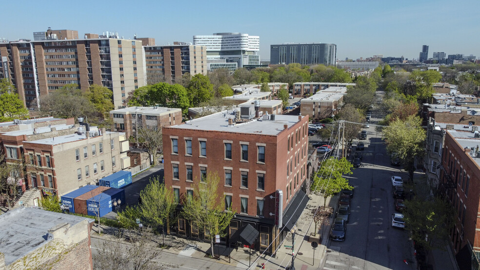 Primary Photo Of 1500 W Taylor St, Chicago Storefront Retail Residential For Lease