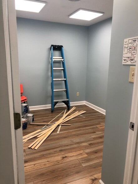 More Photos Of 1762 Metromedical Dr, Fayetteville Medical For Sale