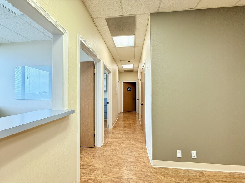 More Photos Of 127 Hospital Dr, Vallejo Medical For Lease