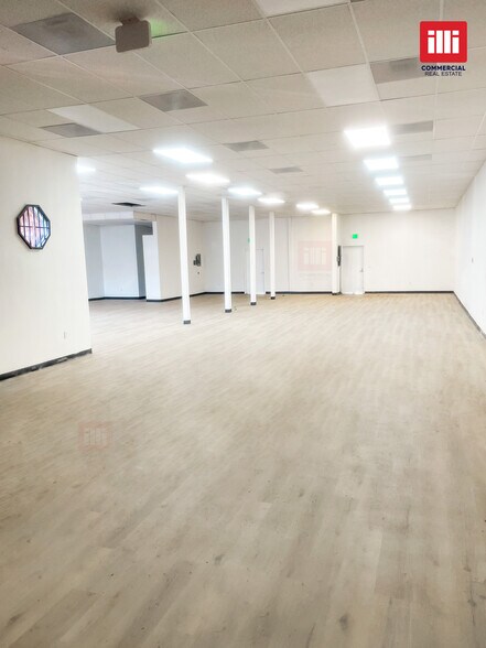 More Photos Of 20832-20843 Vanowen St, Winnetka Freestanding For Lease