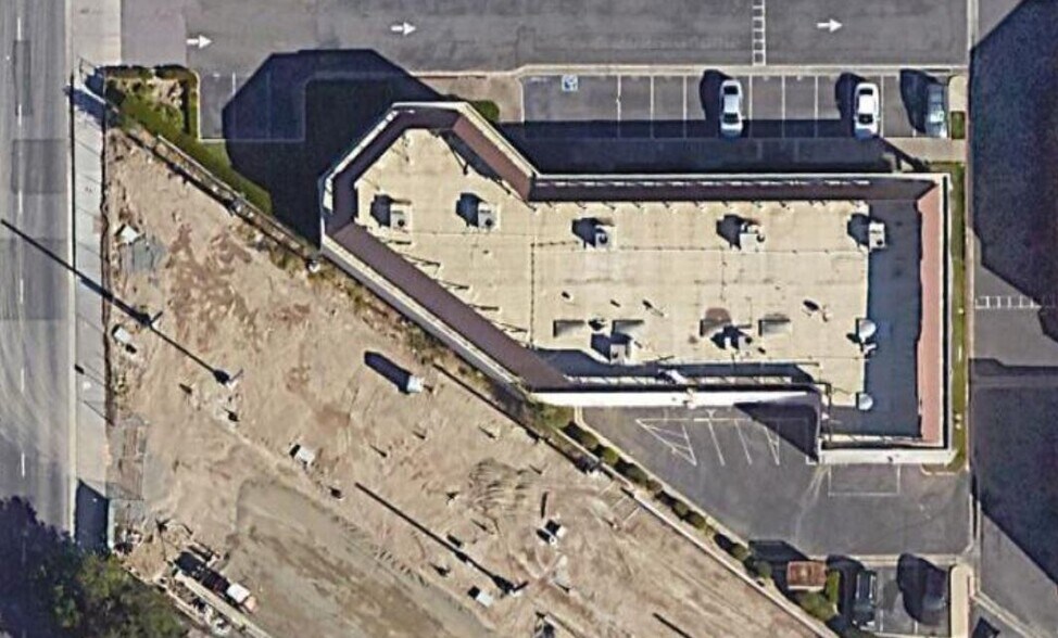 More Photos Of 13902 Harbor Blvd, Garden Grove Warehouse For Sale