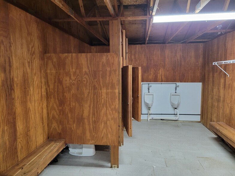 More Photos Of 414 Milroy Grose, Lansing Land For Sale