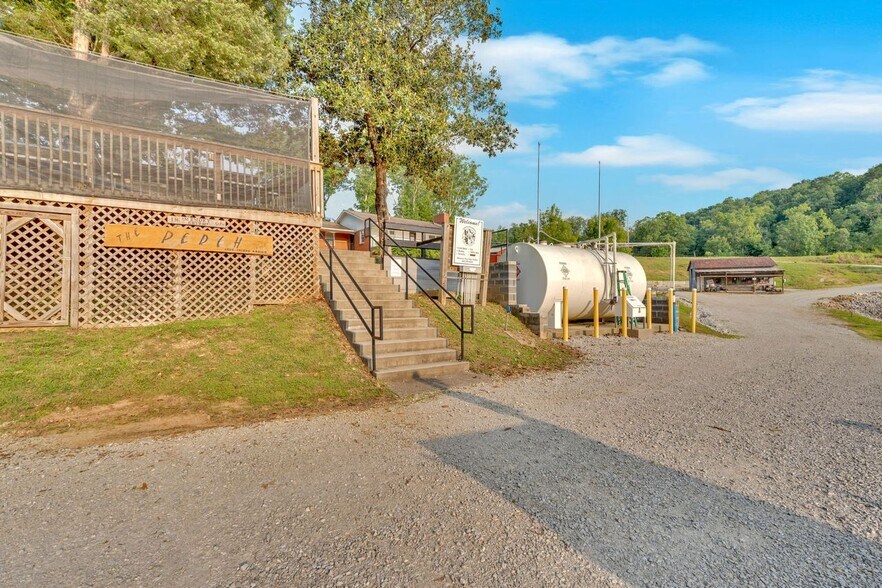 More Photos Of 1060 Paint Rock Ferry Rd, Kingston Specialty For Sale