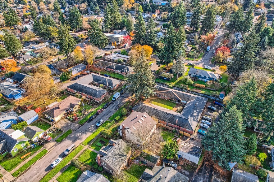 Primary Photo Of 206-240 NE 66th Ave, Portland Apartments For Sale