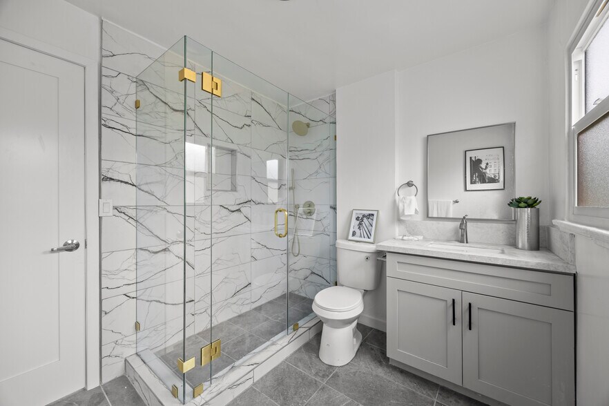 More Photos Of 1510 W 52nd St, Los Angeles Apartments For Sale