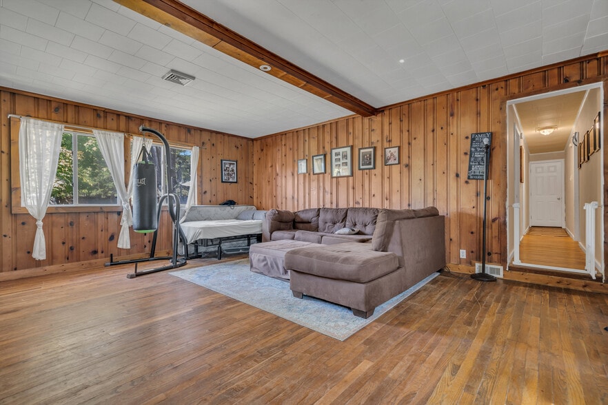 More Photos Of 387 Route 9, Eagleswood Township Storefront For Sale