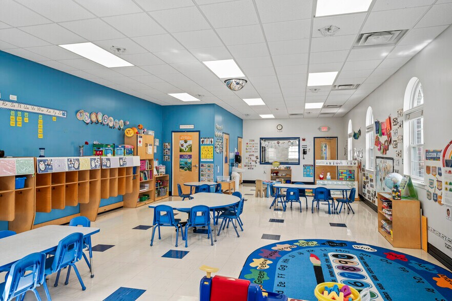 More Photos Of 42885 Orchard Oriole Dr, Ashburn Daycare Center For Lease