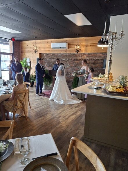 More Photos Of 119 W Pine St, Pine Level Restaurant For Sale