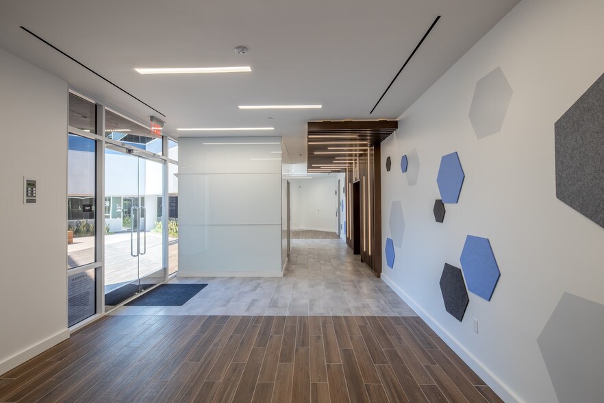 More Photos Of 17900 Von Karman Ave, Irvine Office For Sale