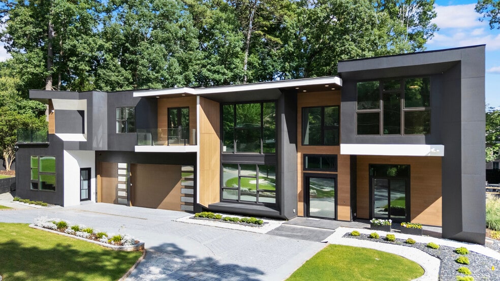 More Photos Of 2401 Greenglade Rd NE, Atlanta Specialty For Sale