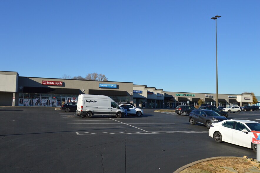 More Photos Of 370 Sumner Hall Dr, Gallatin Unknown For Lease