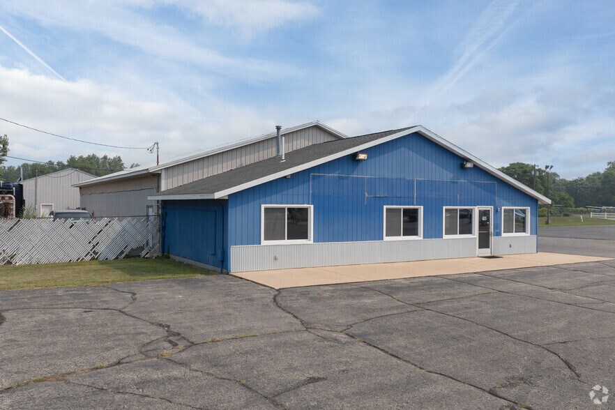 More Photos Of 4675 E Pickard St, Mount Pleasant Manufacturing For Lease