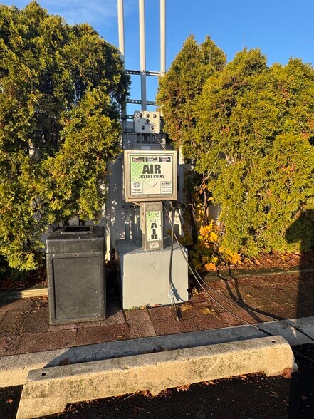 More Photos Of 234 Medford Ave, Patchogue Service Station For Sale