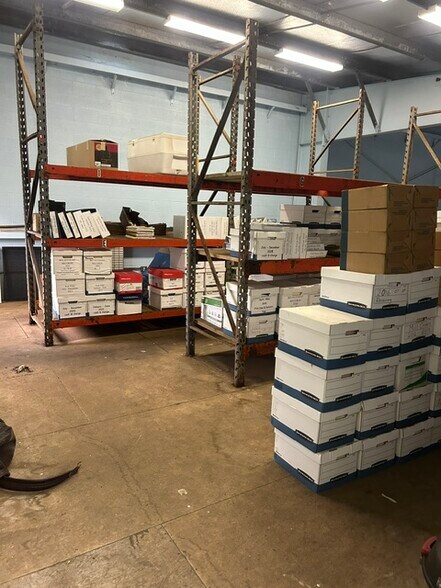 More Photos Of 1875 Haleukana St, Lihue Industrial For Lease
