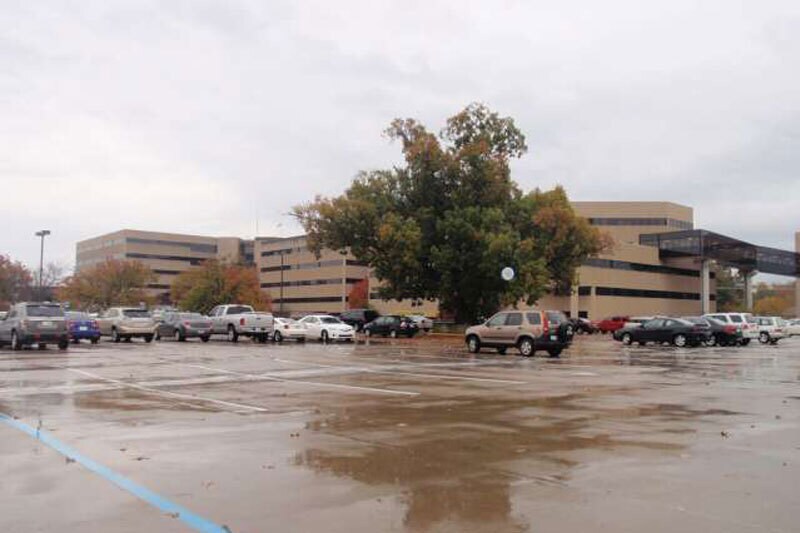 More Photos Of 1401 Harrodsburg Rd, Lexington Medical For Lease