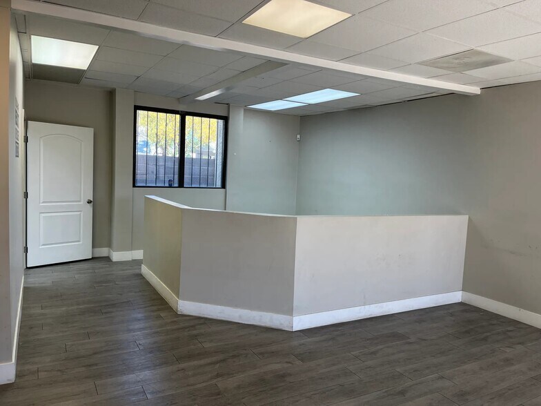 More Photos Of 7509 N 35th Ave, Phoenix Medical For Sale