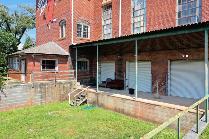 More Photos Of 156 School Rd, Mill Spring Office For Lease