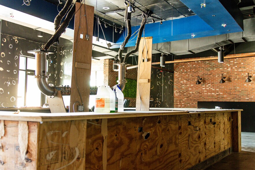 More Photos Of 8151 International Dr, Orlando Restaurant For Lease