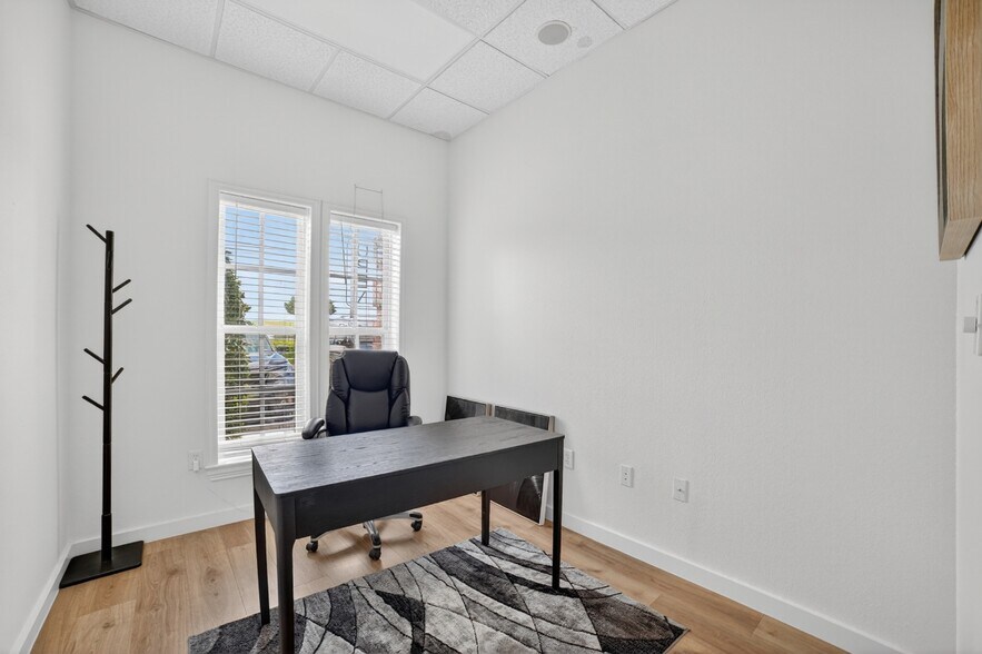 More Photos Of 2321 Ira E Woods Ave, Grapevine Medical For Lease