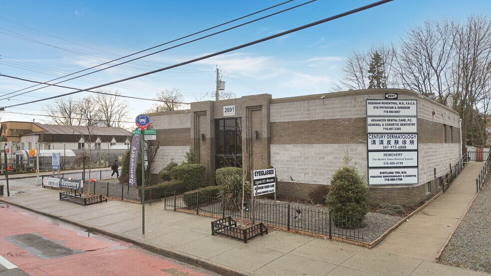 More Photos Of 2691 Hylan Blvd, Staten Island Medical For Lease