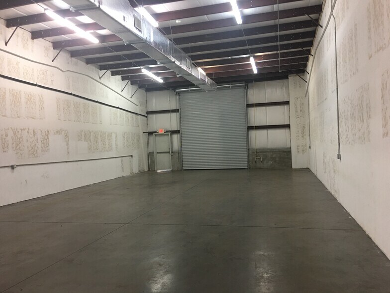 More Photos Of 2178 Andrea Ln, Fort Myers Light Distribution For Lease