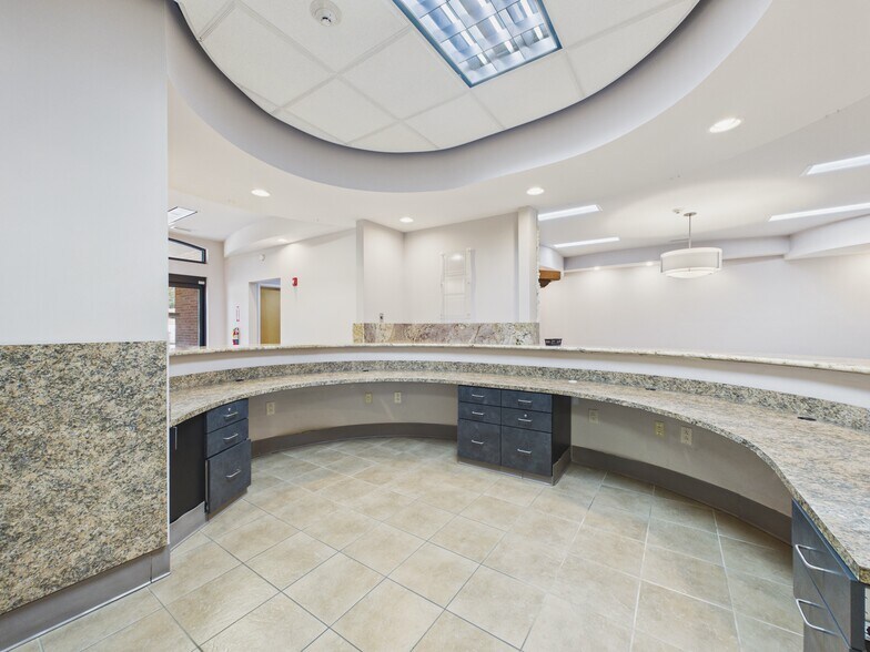 More Photos Of 1000 Centre Brook Ct, Columbus Medical For Lease