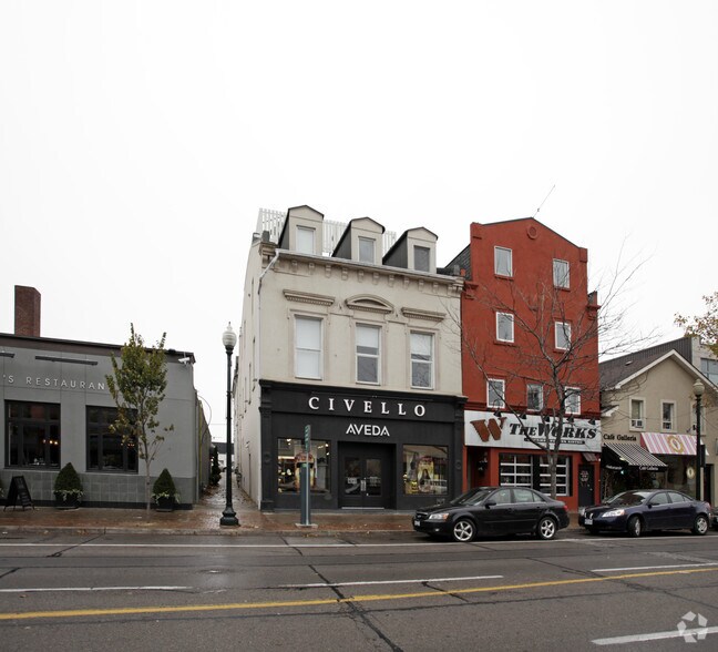 Primary Photo Of 145 Lakeshore Rd E, Oakville General Retail For Sale