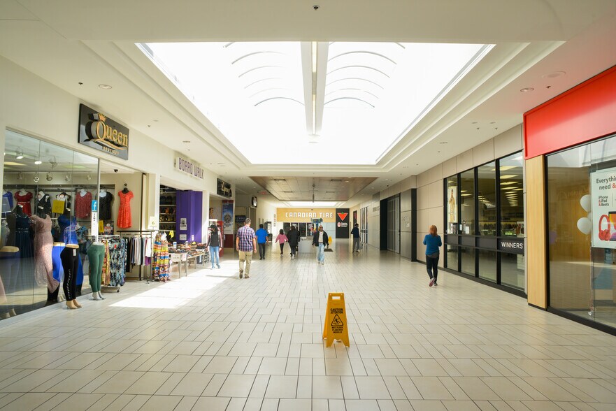 More Photos Of 3495 Lawrence Ave E, Toronto General Retail For Lease